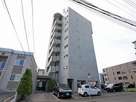 CASA・VILLAGE  ｜ 北海道札幌市豊平区平岸一条8丁目（賃貸マンション1LDK・7階・40.15㎡） その1