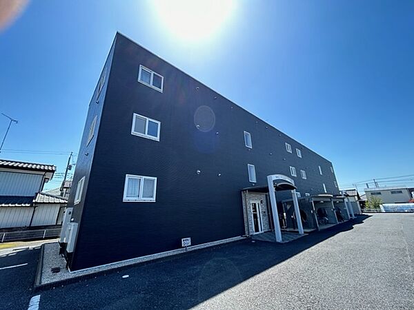 ベルフラワー 201｜茨城県水戸市平須町(賃貸マンション3LDK・2階・65.00㎡)の写真 その1