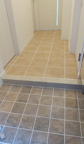 玄関 上郷西ヶ谷団地3号棟 1階/-