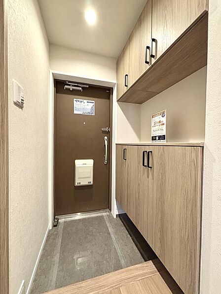 収納力のあるシューズボックス完備