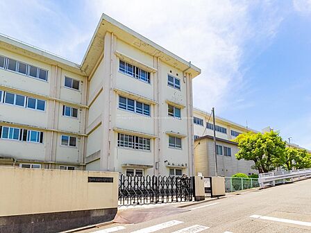 ■川崎市立富士見台小学校