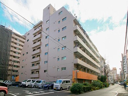 4階部分・南西角住戸につき陽当たり・通風良好です
