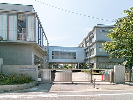 【藤沢市立本町小学校】