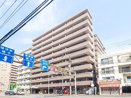商店街・コンビニなど至近で買い物便利な住環境です♪