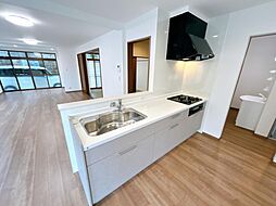 長崎市北栄町　戸建て 6LDKのリビング/ダイニング