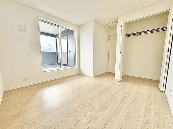 洋室を拡大表示