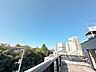 その他：遮るものがない開放的な眺望。駅近ながら空が広く感じられ、都心ならではの利便性と開放感を兼ね備えたロケーションです。