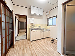 JR紀勢本線 紀三井寺駅 3.1kmの賃貸アパート 1階3DKのリビング/ダイニング