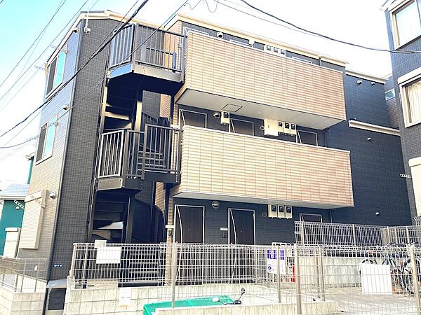 神奈川県横浜市磯子区森２丁目(賃貸アパート1R・3階・17.51㎡)の写真 その1