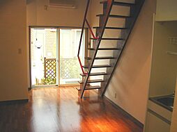 ルミノーゼ星田 9-1 1階ワンルームのリビング/ダイニング