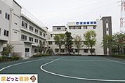 一秀会葛飾橋病院 徒歩13分。 980m