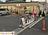 周辺：セブンイレブン草加稲荷中央通り店 徒歩6分。 430m