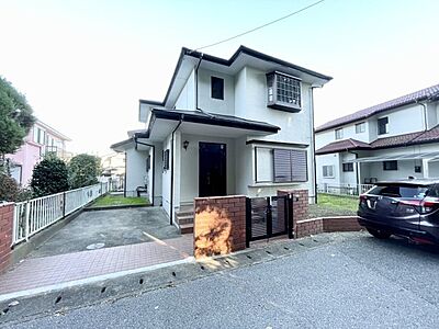 外観：外壁・屋根塗装を行い綺麗に生まれ変わった住宅！