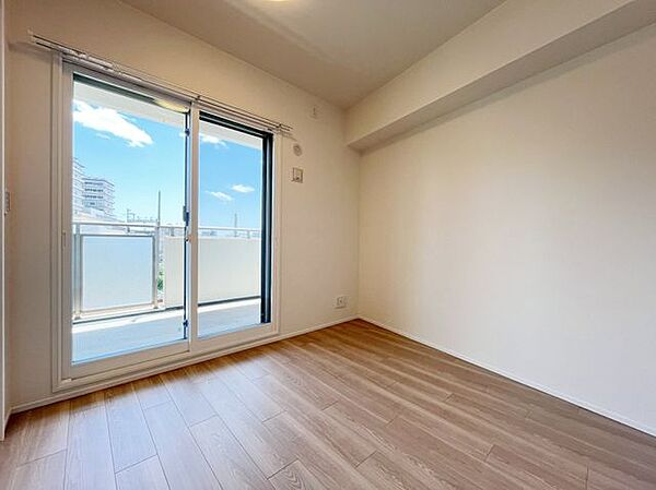 洋室を拡大表示