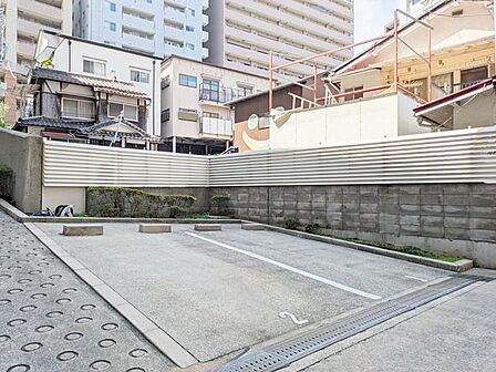 はじめてのご相談でも、経験豊富なスタッフが丁寧にお話を伺います。住まいのことで気になることがあれば、いつでもお声がけください