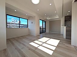 シャルマンコーポ志村三丁目 403号室 3LDKのリビング/ダイニング