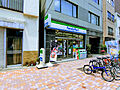 ファミリーマー...