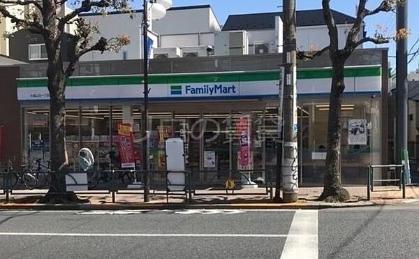 画像30:ファミリーマート大森山王一丁目店 689m