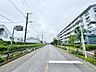 外観：前面道路