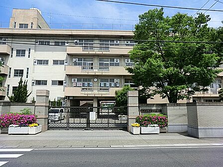 さいたま市立土合中学校（1298m）
