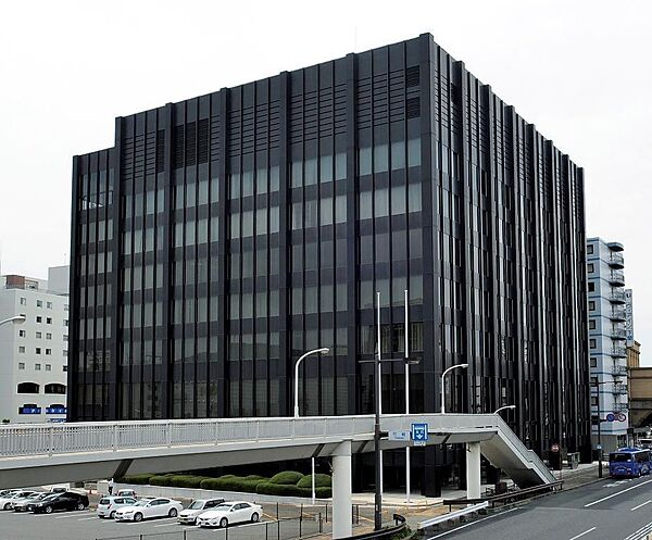 画像10:山口銀行本店(262m)