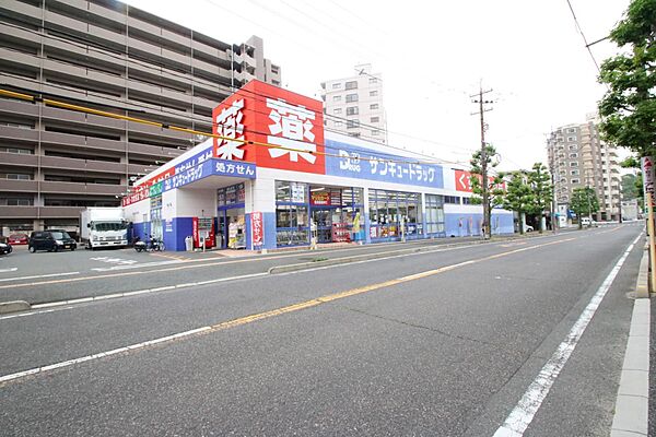 画像18:サンキュードラッグ上田中町薬局(1、706m)