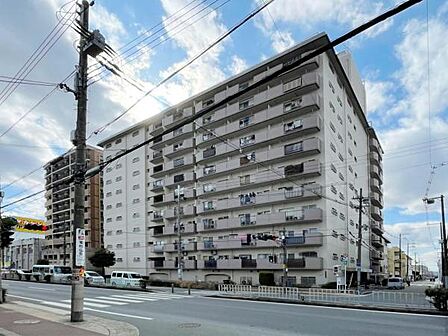 1974年7月建築 SRC造11階建 総戸数158戸