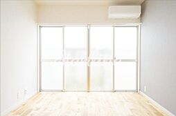 ピソス四谷 106 1階ワンルームのリビング/ダイニング