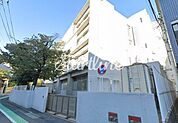 渋谷区立代々木山谷小学校 徒歩7分。 500m