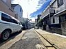 外観：前面道路の写真