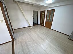 ザ・リージェント 1階1LDKのリビング/ダイニング