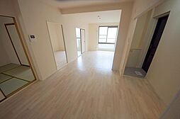 フラワーハイム鶴見 1階2LDKのリビング/ダイニング