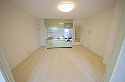 シャトーレイクルイーズ 6階2LDKのリビング/ダイニング