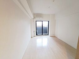 サムティ大阪GRANDEAST 10階1Kのリビング/ダイニング