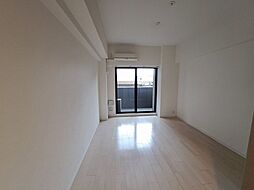 サムティ大阪GRANDEASTII 7階1Kのリビング/ダイニング