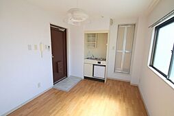 メゾングロワール 3階ワンルームのリビング/ダイニング