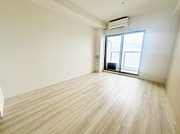 セレニテ東三国ミラク 12階1Kのリビング/ダイニング