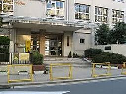 大阪市立成育小学校 徒歩3分。 240m
