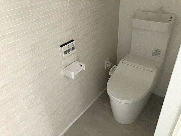 トイレを拡大表示