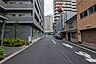 その他：敷地西側の前面道路（北側から）