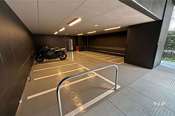 駐車場を拡大表示