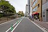 その他：敷地北側の前面道路（西側から）