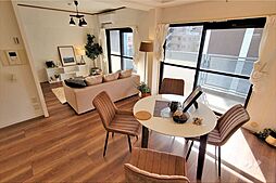 ハイネスプリモール城東 2LDKのリビング/ダイニング