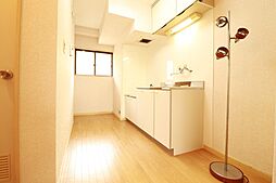 メゾングリーンライフ 103 1階ワンルームのリビング/ダイニング