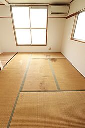 ファミーユ 203 2階1Kのリビング/ダイニング