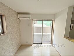 ウィンドヒル御殿山II 1階1LDKのリビング/ダイニング