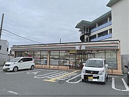 セブンイレブン　高田三倉堂南店まで300メートル
