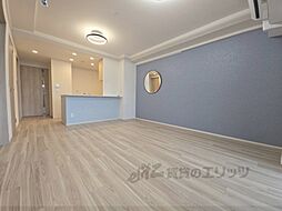 近鉄橿原線 橿原神宮前駅 徒歩5分の賃貸マンション 4階3LDKのリビング/ダイニング