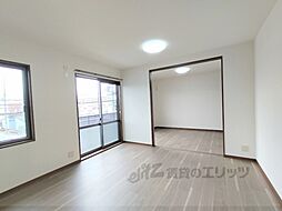 セントポーリアＢ 2階2LDKのリビング/ダイニング