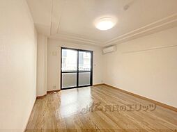 近鉄大阪線 近鉄下田駅 徒歩13分の賃貸マンション 1階1Kのリビング/ダイニング